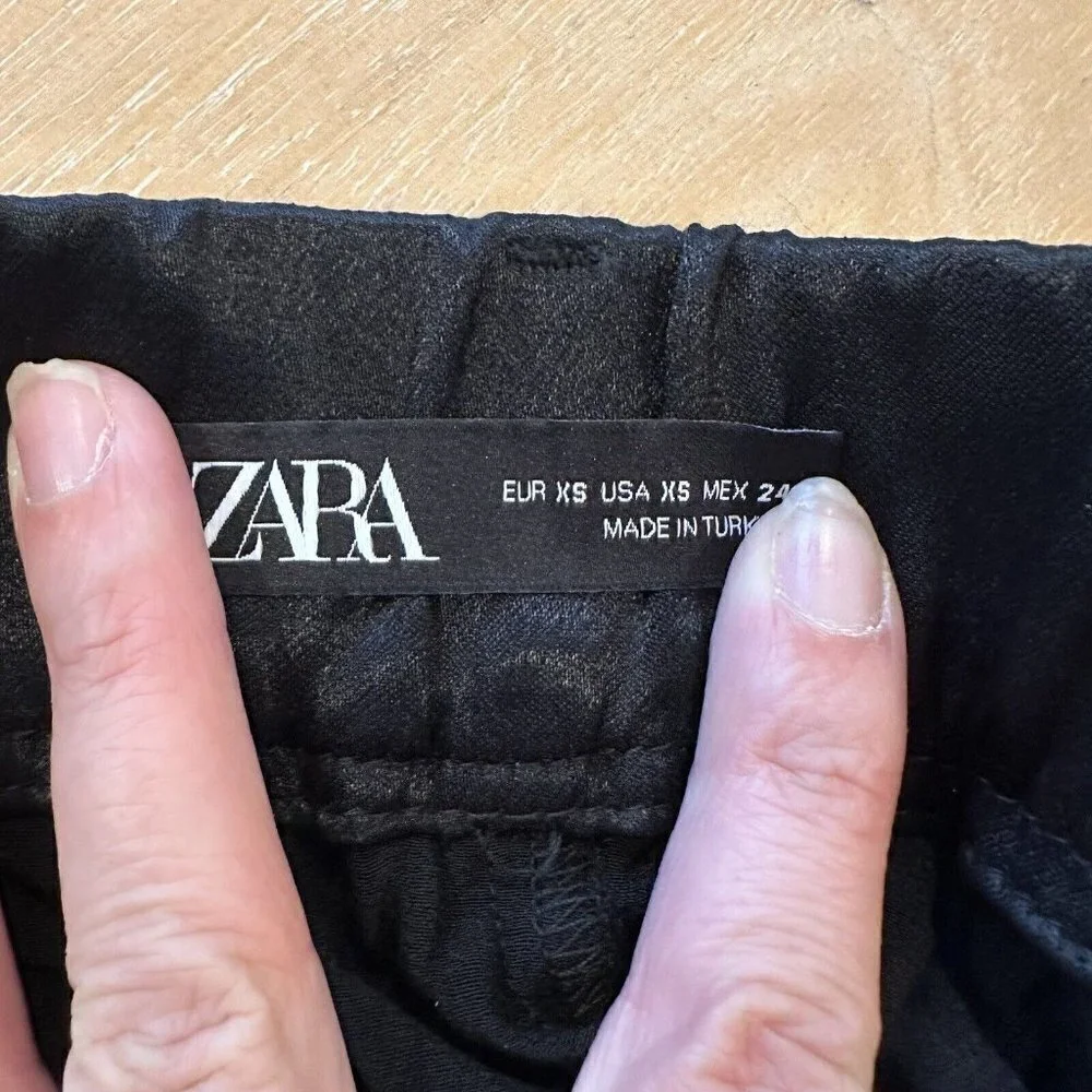 Zara Women’s Satin Bermuda Black Flared Elastic Flat‎ Waist Mini Shorts Size XS